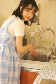 为什么男生腰一挺女生就疼呢