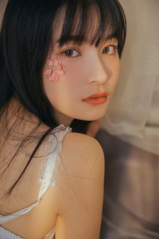 药屋少女的呢喃